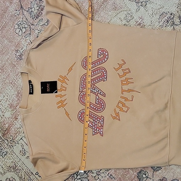 AC/DC High Voltage Metal Studded Long Sleeve Tan Sweatshirt - Size L - Picture 6 of 8